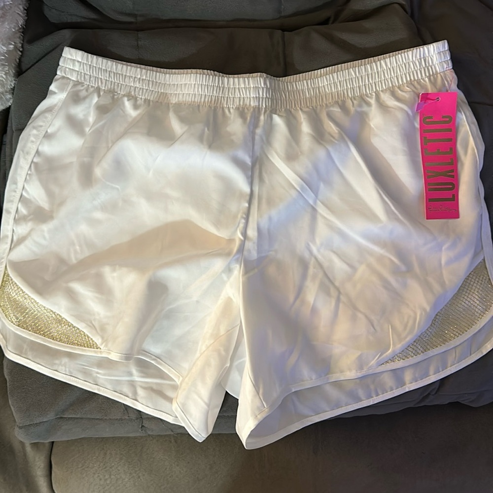 Lilly Pulitzer Luexletic resort white gym shorts